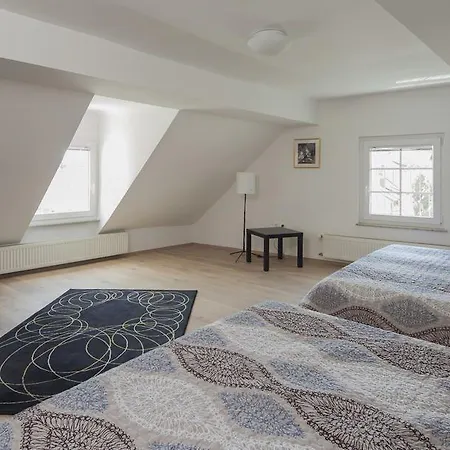 Kollmann And Pensión 3*