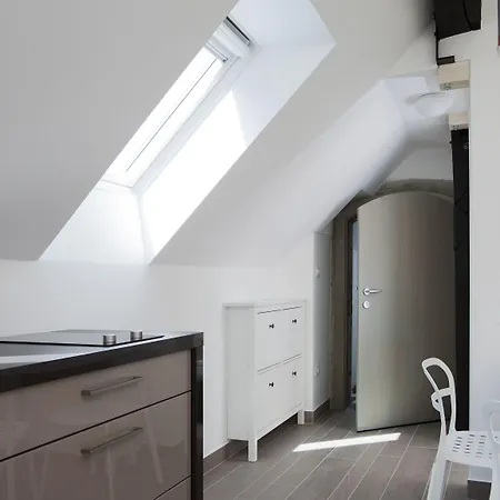 Konukevi Kollmann And