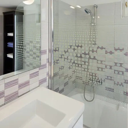 Kollmann And Konukevi Ljubljana