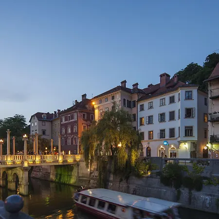 Kollmann And Konukevi Ljubljana