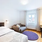 Kollmann And Gostinjska kuća 3*