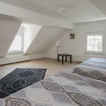 Kollmann And Gostinjska kuća 3*